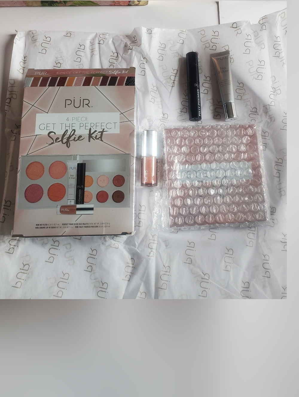 PÜR 4-Piece Get The Perfect Selfie Kit - Pink & Peach Eyeshadow Set